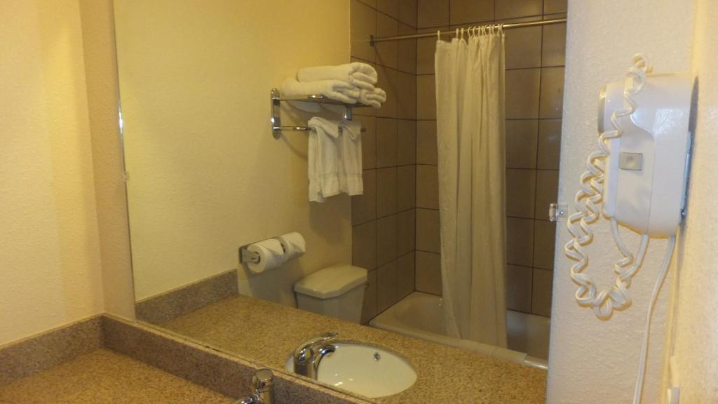 Turtle Bay Lodge Redding Oda fotoğraf